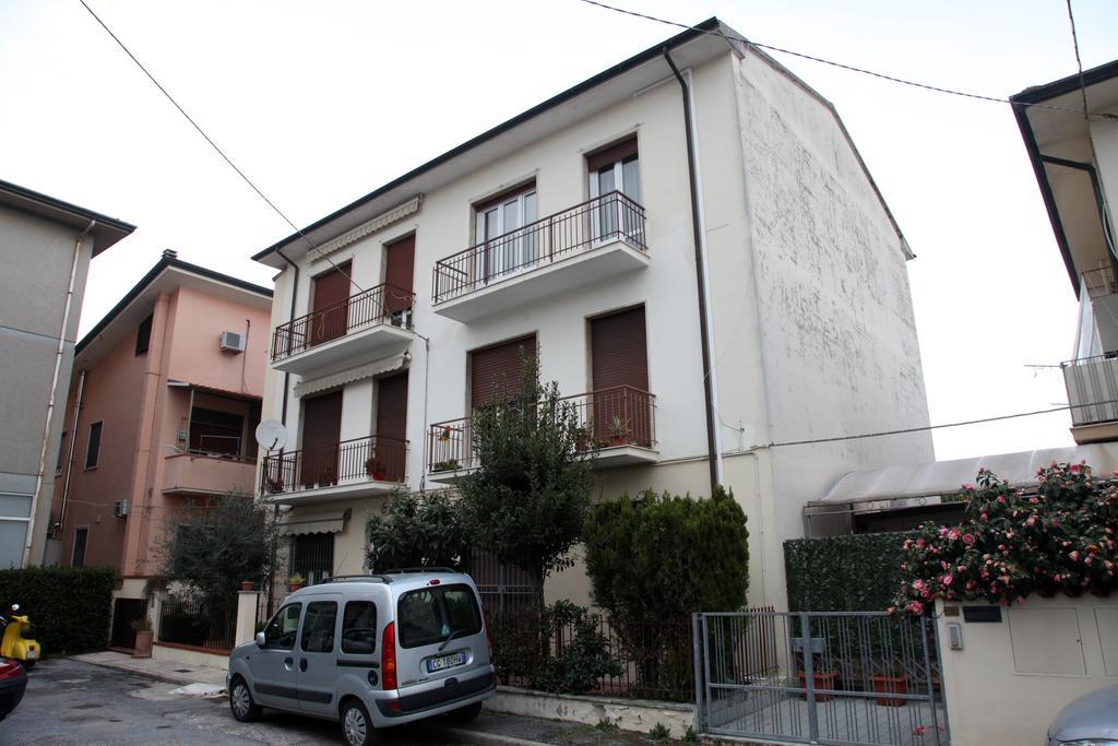 Apartament A Casa Di Simone A Viareggio Zewnętrze zdjęcie