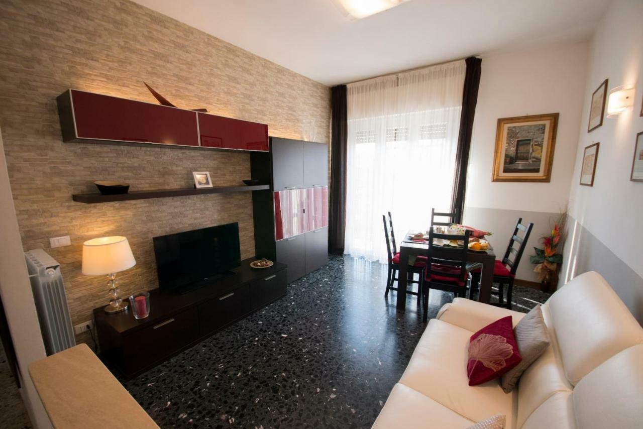 Apartament A Casa Di Simone A Viareggio Zewnętrze zdjęcie